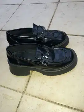 Sepatu Panthofel Wanita Newrensia size 240