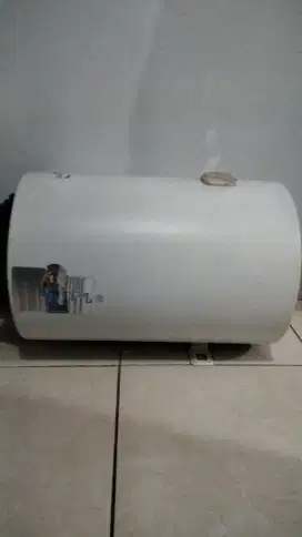 Water heater merek polaris