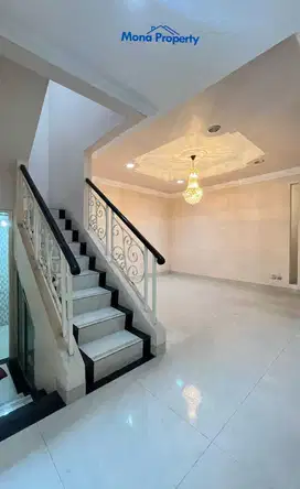 Dijual rumah dekat tol di Kota Wisata Cibubur