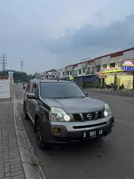 Nissan X-Trail 2009 Bensin