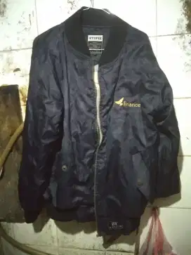 Jaket bomber pria L