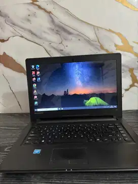 Laptop Lenovo Ideapad 300 (second). 1 jutaan normal dan bergaran