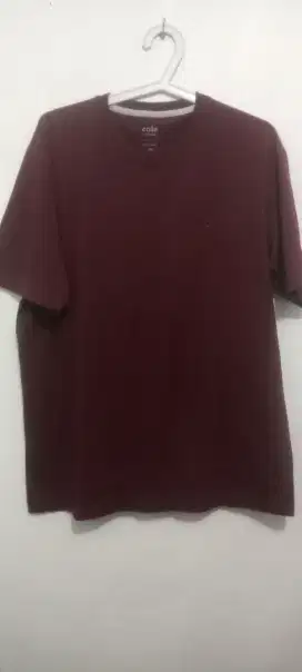 Kaos polos cole ukuran L