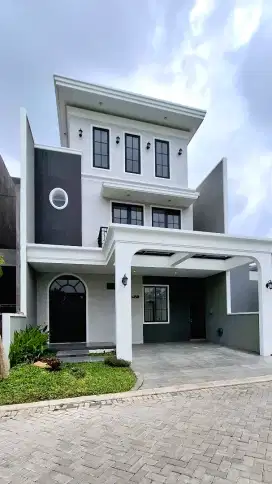 Citraland 3 lantai Sby Barat Ready Baru Gress