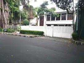 Rumah 2lt di Jl Tanjung Menteng Jakarta Pusat