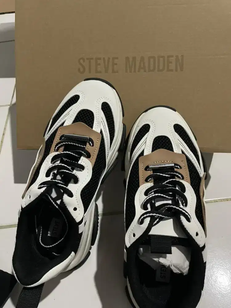 ORIGINAL STEVE MADDEN MADE IN USA