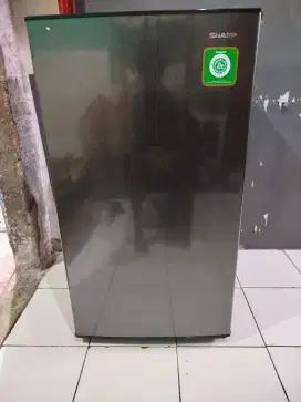 Kulkas sharp 1pintu