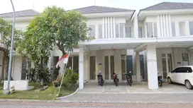 Dijual Rumah 2Lantai Grand Pakuwon South Victoria SHM Row Jalan 8m