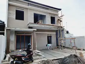 Rumah Cantik 2 Lt Modern Finishing Hanya 5 Menit ke RS Oen Solo Baru