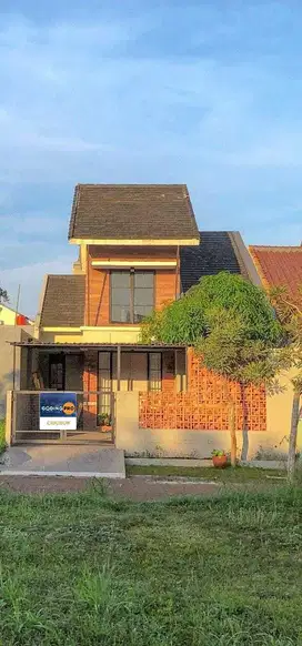 Rumah cantik full furnish siap huni di Metland Transyogi Cibubur