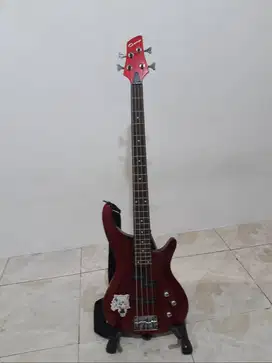 *Nego* Gitar Bass dan Amplifier