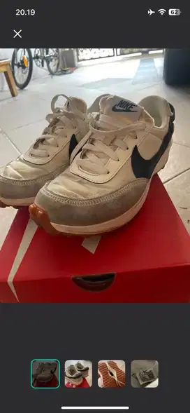 Nike Waffle Debut women