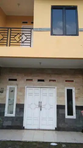 Sewa Rumah Tingkat 2 Lantai Per Tahun Cinere Depok