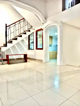 Sewa/ Jual Rumah Nyaman dekat ITB dan Perkantoran Dago