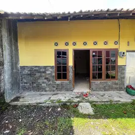Rumah dikontrakan. Lokasi strategis