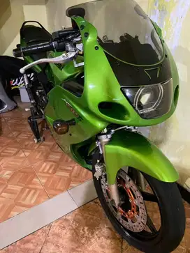 Ninja RR CBU 2004