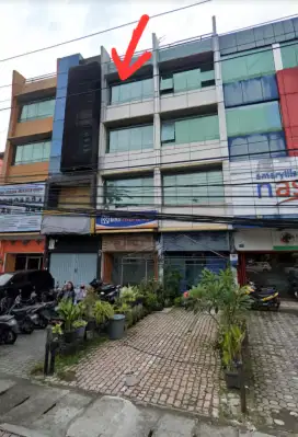 Disewakan Ruko 4 Tingkat Lokasi Strategis Jalan Iskandar Muda