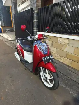 Bissmillah dijual motor Honda Scoopy karbu 2011 istimewa