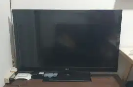 LED Smart TV LG 47 inch (perlu service panel)