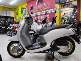 Scoopy prestige 2021 kilometer rendah