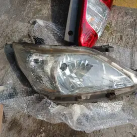 Headlamp dan stoplamp toyota kijang grand innova 2015