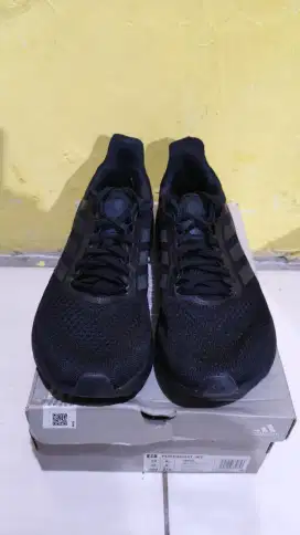 Sepatu Pure boost JET M Second