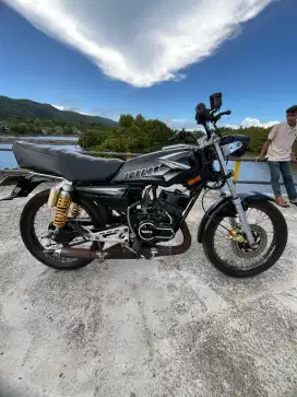 Di jual satu unit RX king tahun 1995 harga 15.000.000