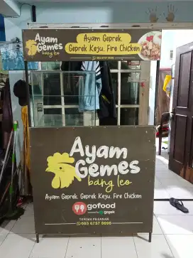 BOOTH BEKAS AYAM GEPREK
