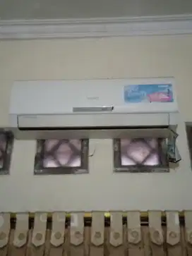 Dijual AC merk SANYO 0,5 PK