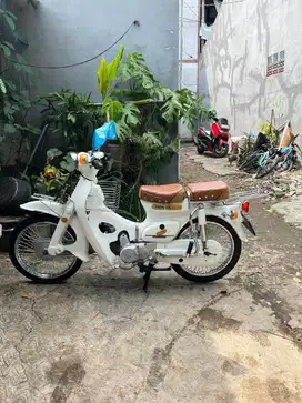 Honda c70 tahun 1986