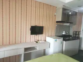 Di sewakan apartemen green lake Sunter studio full furnished