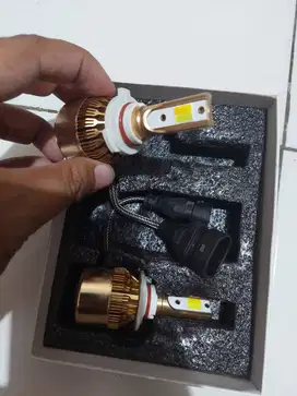Lampu LED mobil socket HB3