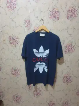 Mulus .authentic kaos .shirt gucci x adidas