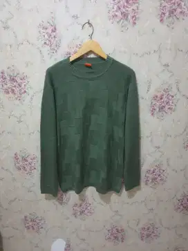 Mulus .authentic kaos .sweater hugo boss size M