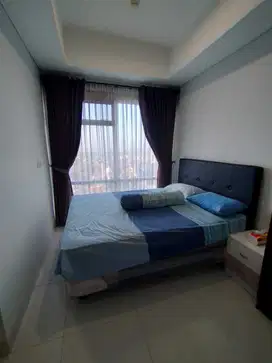 2 br furnished lantai 10 Puri Mansion Apartment