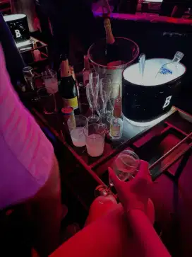 loker LC bar/club/karaoke dan spa