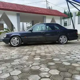 Mercedes W 124 E320 Masterpiece