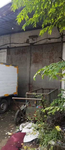 Disewakan Gudang Bekas Konveksi