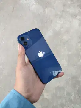 Iphone 12 64gb iBox fullset original dan bergaransi. TT juga bisa