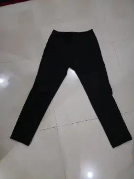 Jual celana panjang Zara baru pakai 1x