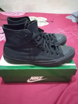 Sepatu Converse