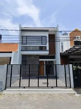 Klampis Semolo‼️Jual Rumah Baru Dekat Galaxy Mall