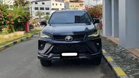 km 4rb toyota fortuner vrz gr sport tss 2025 hitam tangan pertama