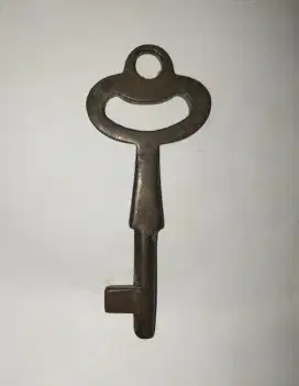 Kunci tembaga jaduL