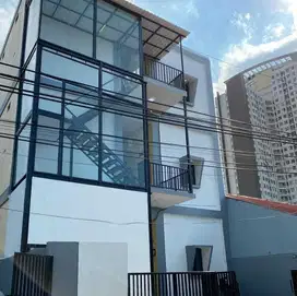 Dijual Kost Ekslusive 3 Lantai 24 Kamar Type Mezanine di Tebet