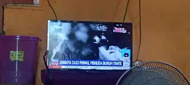 Tv Sharp 24 inch, model lama tanpa stb