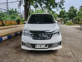 Nissan Serena 2.0 Highway Star Autech Panoramic Bensin AT
