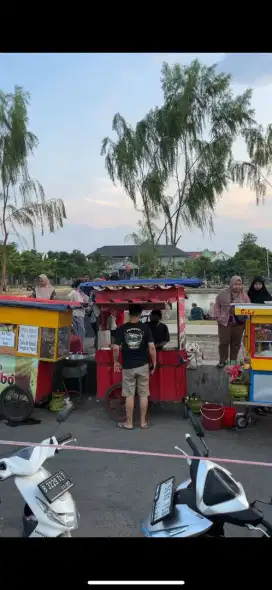 Dibutuhkan 1 orang jaga stand takoyaki