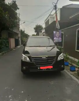 TIPE 2.5 V Toyota Kijang Innova 2015 Diesel Matik Solar Inova