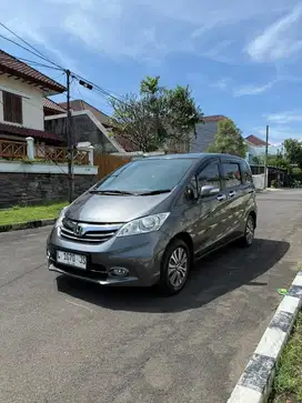 Freed E Psd 2013 Antik Low Km